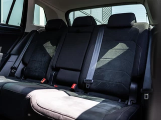 Volkswagen Tiguan Volkswagen Tiguan 1.4 TSI eHybrid R-Line|PANO|ACC|TREKHAAK - afbeelding nr 12
