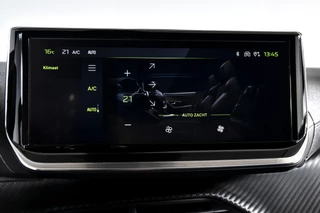 Peugeot 2008 Peugeot 2008 1.2 PureTech 130 PK GT - Automaat | Dig. Cockpit | Adapt. Cruise | Elek. stoel | Stoelverw. | PDC | Camera | NAV + App. Connect | ECC | LM 17