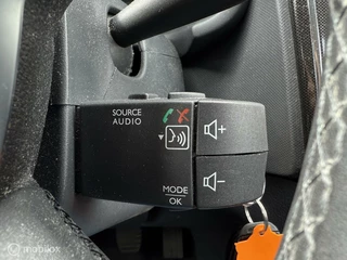 Dacia Sandero Dacia Sandero 0.9 TCe Laureate 2017 / Airco / Navigatie / DAB / Dealeronderhouden NAP - afbeelding nr 16
