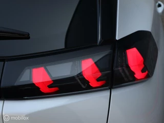 Peugeot 2008 Peugeot 2008 1.2PT 101 PK H6 Allure Navi 1/2Leer DonkerGlas 17