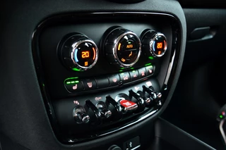 MINI Clubman Rijklaarprijs-Garantie Leder Sport Interieur Navigatie Led apple carplay/android - afbeelding nr 22