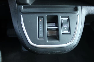 Peugeot e-Expert Peugeot e-Expert LONG (L3) 75 kWh 136PK 3-FASE | SCHUIFDEUREN LINKS EN RECHTS | NAVIGATIE 10