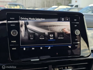 Volkswagen T-Roc Volkswagen T-Roc 1.5 TSI R-Line Panorama/Keyless/Black Style/Camera - afbeelding nr 30