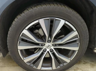 Volvo XC60 Panoramadak Trekhaak Navi ACC DAB 20 Inch Velgen Harman Kardon Head-Up Elek Stoelen + Verwarming Google Getint Glas Facelift - afbeelding nr 12