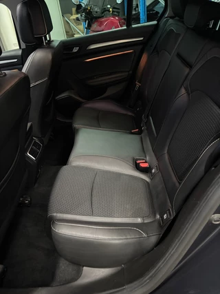 Renault Mégane Estate Renault Mégane Estate 1.3 TCe Bose Automaat | Navi | Clima | Cruise | PDC | Open dak | Trekhaak - afbeelding nr 16