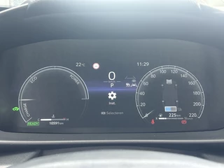 Toyota C-HR Toyota C-HR 1.8 Hybrid Dynamic Limited / Groot scherm / Parkeersensoren - afbeelding nr 12