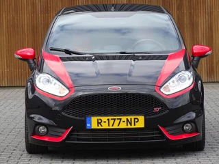 Ford Fiesta Ford Fiesta 1.6 ST 2 183PK / Milltek / ST-Line / 2016 / LED - afbeelding nr 9