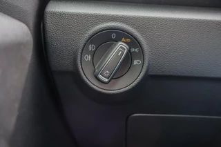 Volkswagen T-Roc Volkswagen T-Roc Cabrio 1.5 TSI R-Line ACC VIRTUAL COCKPIT STOELVERWARMING AUTOMAAT LEDER CAMERA - afbeelding nr 15
