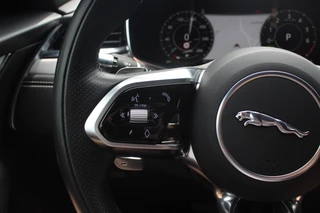 Jaguar F-PACE Jaguar F-PACE 2.0 P400e PHEV R-Dynamic S / 360Camera / Leder / Virtual Cockpit / 19'' / Blackpack / DAB / Stoelverwarming / Cruise Control - afbeelding nr 30