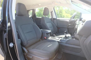 Ford Kuga Ford Kuga 1.5 EcoBoost Titanium 120pk Wegklapbare Trekhaak | Navigatie | Parkeersensoren | Apple Carplay | Metaal lak | Dealer onderhouden - afbeelding nr 15