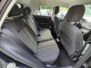 Volkswagen T-Roc Volkswagen T-Roc 1.5 TSI Sport AUTOMAAT Clima|Navi|Camera|Virtual|Nap!! - afbeelding nr 16