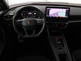CUPRA Leon Cupra Leon 1.4 e-Hybrid VZ | 245pk | Stuurverwarming |  Navigatie | Sfeerverlichting | Full LED | Keyless | Sportstoelen | Magnetic Tech Matt | PHEV - afbeelding nr 3