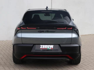 Alfa Romeo Junior Alfa Romeo Junior Veloce 54 kWh 280 PK | Sport Pack | Techno Pack | 20