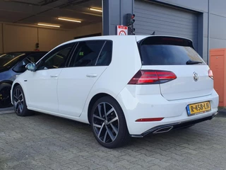 Volkswagen Golf Volkswagen Golf 1.5 TSI Highline Business R-Line - CARPLAY / ALCANTARA / FLIPPERS / P.SENSOREN V+A / STOELVERW. / DAB+ / FULL LED! - afbeelding nr 7