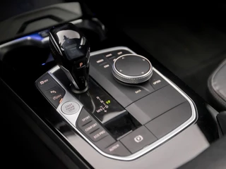 BMW 2 Serie Automaat (PANORAMADAK, M PAKKET, APPLE CARPLAY, HEAD-UP DISPLAY, MEMORY SEATS, STUUR/STOELVERWARMING, ADAPTIVE CRUISE, HARMAN/KARDON, CAMERA, 19'' VELGEN, NIEUWSTAAT) - afbeelding nr 12