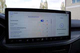 Ford Kuga | Trekhaak | BLIS | Navigatie | Winterpack - afbeelding nr 19