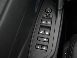 Peugeot 408 Peugeot 408 1.6 Plug-in Hybrid GT 180 | Leder | Navi | 360° Camera | Focal - afbeelding nr 14