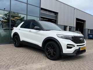 Ford Explorer Ford Explorer 3.0 V6 EcoBoost PHEV ST-Line 457PK Panodak Parelmoerlak Zwart Dak 20