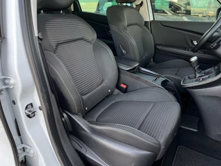 Renault Grand Scénic Renault Grand Scenic 1.3 TCe Business Zen 7p. | Navi | Achteruitrijcamera | LED | 7 Persoons. | Cruise Control | Keyless Entry/Start | PDC | DAB | Lane Assist | - afbeelding nr 26