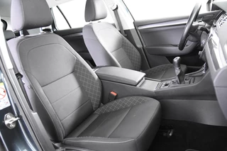 Škoda Superb Škoda Superb Combi 1.5 TSI *1ste Eigenaar*Carplay*Trekhaak* - afbeelding nr 3