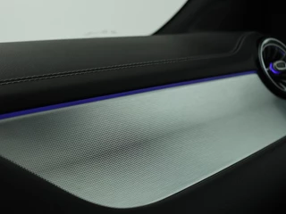 Mercedes-Benz B-Klasse Mercedes-Benz B-klasse 250e AMG Night | Stoelverwarming | Camera |  Carplay | Sfeerverlichting | Leder/Alcantara | Full LED | Widescreen - afbeelding nr 23
