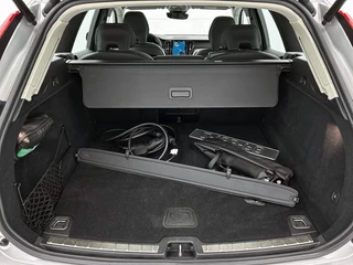 Volvo XC60 Volvo XC60 2.0 T6 AWD Ultimate Dark | 360° Camera | Trekhaak | - afbeelding nr 14