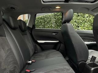 Suzuki Vitara Suzuki Vitara 1.6 HIGH EXECUTIVE, PANO, LEDER/ALCANTARA, KEYLESS, CRUISE, NAVI, LED, ECC-AIRCO, PARKEERSENSOREN, STOELVERWARMING, LICHTMETAAL 17