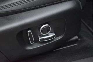 Land Rover Range Rover Evoque Land Rover Range Rover Evoque 1.5 P300e AWD R-Dynamic SE | Pano.dak | 360 gr.camera | Keyless | Elekt.stoelen | Carplay | Full LED | 20