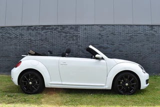 Volkswagen Beetle Cabriolet 1.2 TSI Design BlueMotion