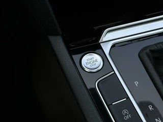 Volkswagen Passat Volkswagen Passat Variant 1.8 TSI HIGHLINE FACELIFT, PANO, NAVI, CRUISE, LEDER/ALCANTARA, ECC-AIRCO, DIGITAL, KEYLESS, ERGO-COMFORT, LICHTMETAAL 17