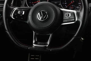 Volkswagen Golf Volkswagen Golf 2.0 TSI GTI | Stoelverwarming | Adaptive cruise |  Full LED | Carplay | Navigatie | 19'' | Sportstoelen | PDC | Bluetooth - afbeelding nr 9