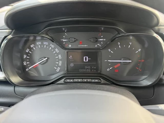 Citroën C3 Citroen C3 1.2 PureTech C-Series Navigatie Clima Cruise Carplay Led Parkeensensor achter - afbeelding nr 30