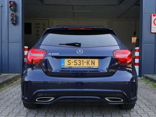 Mercedes-Benz A-Klasse Mercedes-Benz A-klasse 200 Sport Edition | AMG-STYLING / PANO / CARPLAY / ALCANTARA / SENSOREN + CAMERA / FLIPPERS / HARMAN-KARDON - afbeelding nr 6