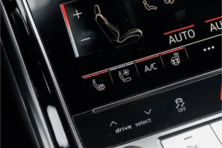 Audi A8 Audi A8 55 TFSI Quattro ProLine Plus B&O Matrix Schuifdak 4Wielsturing 20