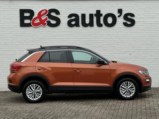 Volkswagen T-Roc Volkswagen T-Roc 1.0 TSI Adaptive cruise Lane assist Stoelverwarming Media player Clima - afbeelding nr 15