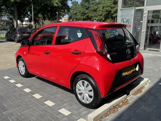 Toyota Aygo Toyota Aygo 1.0 VVT-i x-fun Airco, LED, Dealer onderhouden , All-in Rijklaarprijs - afbeelding nr 3