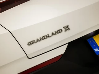 Opel Grandland X (PANORAMADAK, APPLE CARPLAY, GROOT NAVI, LEDER, 360 CAMERA, SPORTSTOELEN, GETINT GLAS, LED KOPLAMPEN, NIEUWE APK, NIEUWSTAAT) - afbeelding nr 30