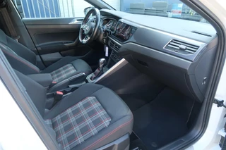 Volkswagen Polo Volkswagen Polo 2.0 TSI GTI, DSG, CARPLAY, 18 INCH, FULL LED - afbeelding nr 13