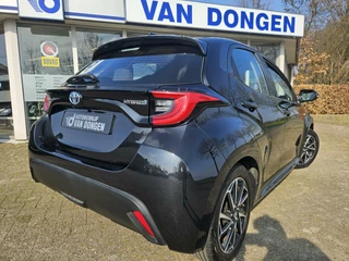 Toyota Yaris Toyota Yaris 1.5 Hybrid Dynamic | Nieuw Model / Dealer OH | Carplay / Cruise - afbeelding nr 7