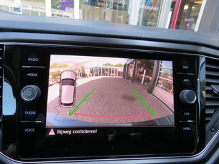 Volkswagen T-Roc Volkswagen T-Roc 1.5 TSI 150PK STYLE / Camera / Navi / Elec.achterklep / Adap.cruise / BOVAG garantie - afbeelding nr 4