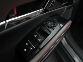 Mazda CX-30 Mazda CX-30 2.0 e-SkyActiv-X Luxury i-Activesense met Sunroof : dealer onderhouden - afbeelding nr 54