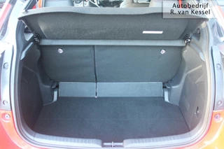 Toyota Yaris Toyota Yaris 1.5 Hybrid Launch Edition / Executive I JBL I 1e Eig. I NL-auto - afbeelding nr 33