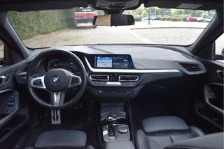 BMW 1 Serie | NL-Auto | Nieuw € 60.000,- | Headup | Open dak | Camera | Elekt.stoelen | Carplay | Full LED - afbeelding nr 14