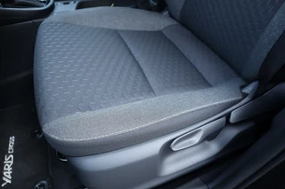 Toyota Yaris Cross Toyota Yaris Cross 1.5 Hybride 130 Dynamic Plus Stoel/stuurverwarming - afbeelding nr 15