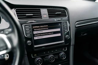Volkswagen Golf Volkswagen Golf 1.4 TSI GTE  LED / Camera / Carplay - afbeelding nr 44