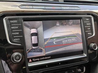 Volkswagen Passat Volkswagen Passat 1.4 TSI ACT Connected Series Plus | R-Line | Panoramadak | Camera - afbeelding nr 17