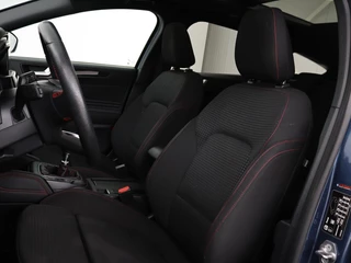 Ford Focus Ford Focus 1.0 EcoBoost ST Line X | Panoramadak |  Stoel & stuurverwarming | Adaptive cruise | Camera | Carplay | Full LED | Trekhaak | Climate control | Navigatie - afbeelding nr 5