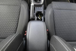 Ford Fiesta Ford Fiesta 1.0-100pk EcoBoost Titanium 5drs. Uiterst nette, luxe en zuinige Ford Fiesta. Voalautm. airco, Cruise control, Navigatie, LM wielen, Metallic lak, Parkeersensoren achter, Telefoonvoorb., Lane assist etc. - afbeelding nr 8