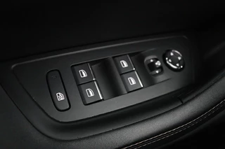 Peugeot 508 Peugeot 508 1.6 HYbrid GT | Stoelverwarming | Focal Sound |  360 camera | Head-Up | Alcantara | Carplay | Adaptive cruise | Full LED | Keyless - afbeelding nr 30