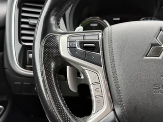 Mitsubishi Outlander Mitsubishi Outlander 2.0 PHEV Executive Edition Navi,Camera,Alcantara,Trekhaak,Stoelverkoeling,Stoelverwarming,Pdc V+A,Clima,Cruise,Dealer Onderhouden,Nieuwe Apk bij Aflevering - afbeelding nr 16
